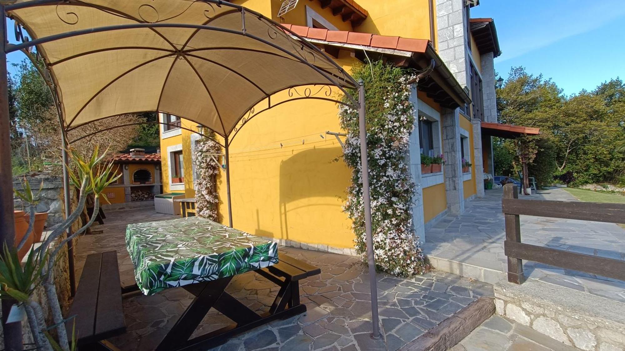 El Corral Del Acebo Pension Nueva De Llanes Buitenkant foto