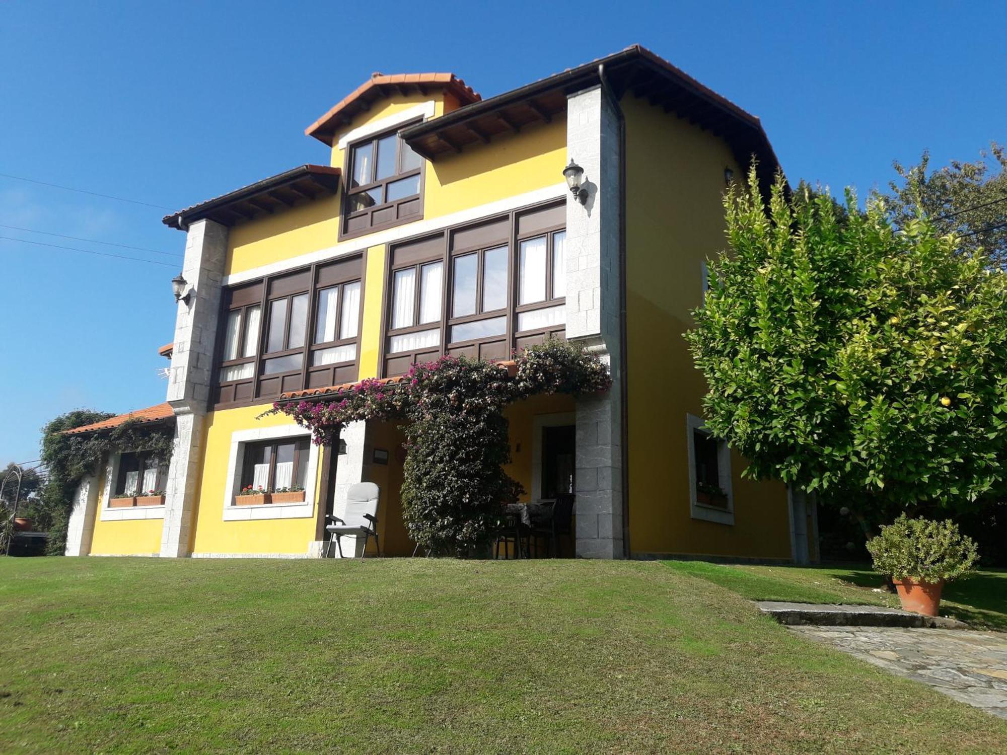 El Corral Del Acebo Pension Nueva De Llanes Buitenkant foto